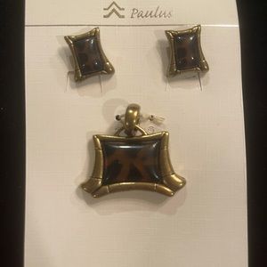 Women's Pendant and Earring Set